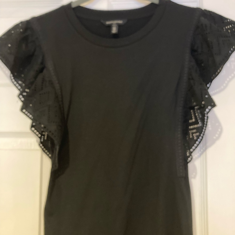 BN banana republic shoulder details top